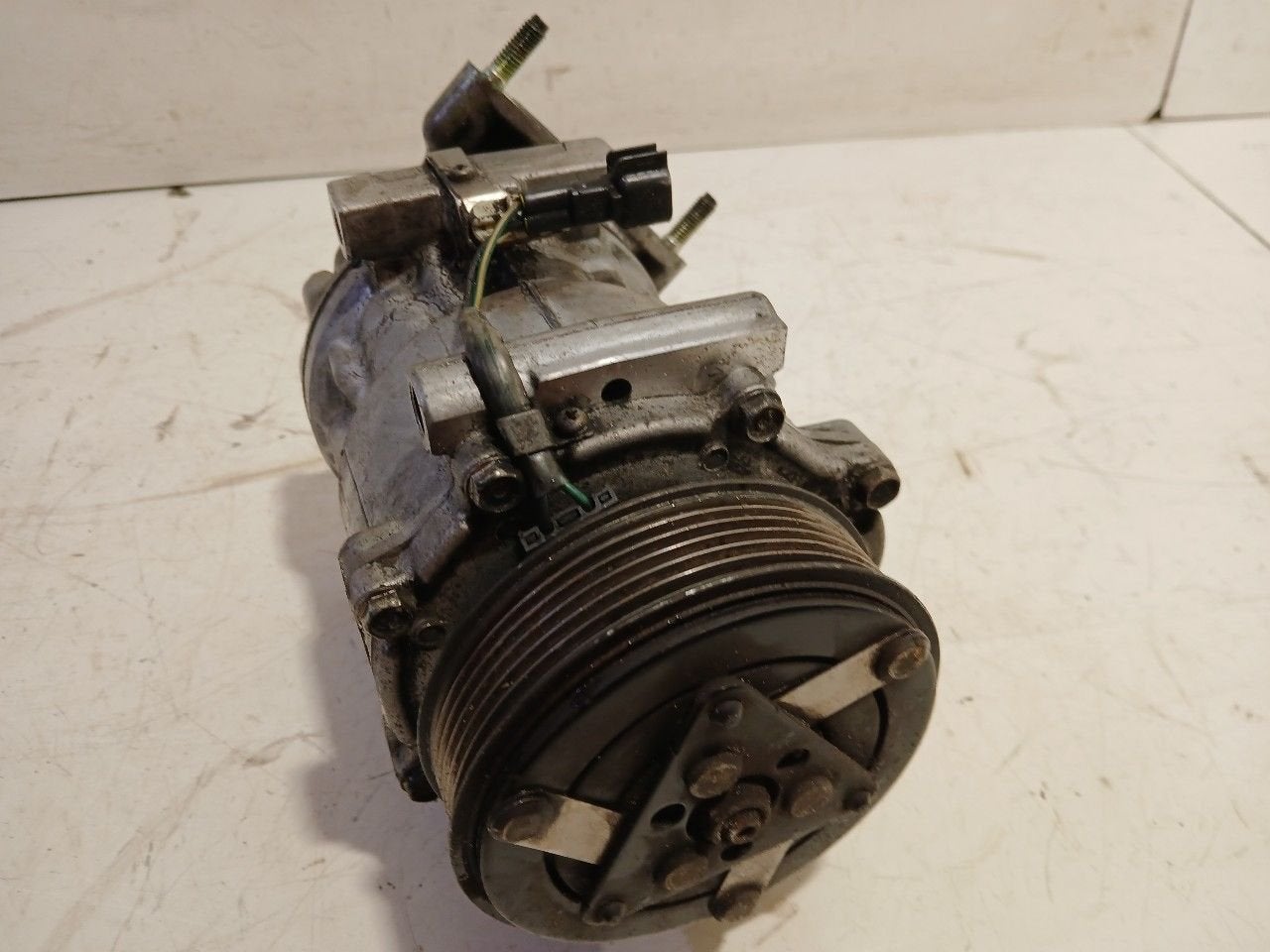 Airco pomp Volvo V60, Onderdelen@venauto.nl, Van der Ven Autorecycling B.V., Gebruikt, Ettenseweg 76, 4706 PB Roosendaal, The Netherlands