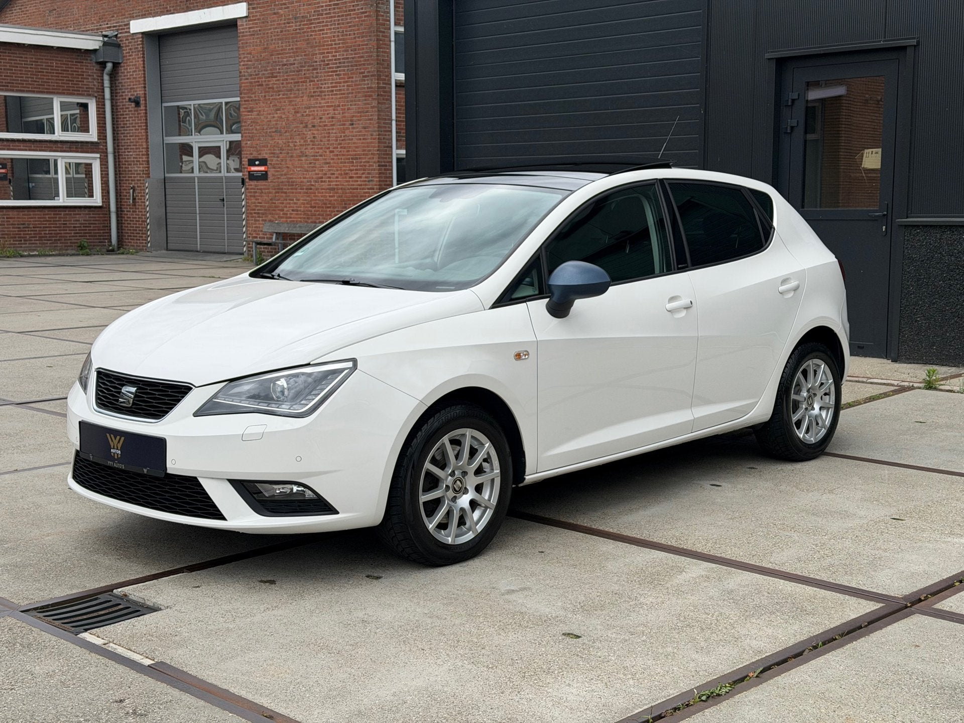 SEAT Ibiza 1.0 EcoTSI Connect Pano Navi Seat Sound Led 5Drs, Voorwielaandrijving, Gebruikt, Automatische klimaatregeling, Origineel Nederlands