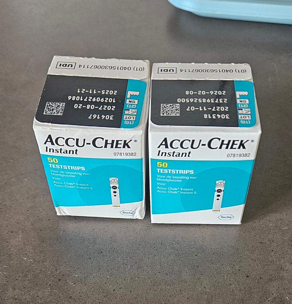 Nieuwe Accu-Chek Instant Teststrips (2x 50 stuks), Ophalen of Verzenden, Nieuw, Overige typen