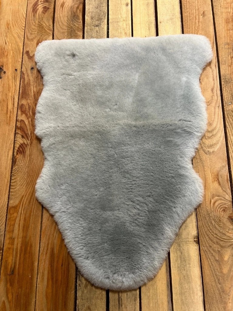 Originele lamsvacht grijs  60/44 cm, Gebruikt, Djt@dejuistetoon.eu, Ophalen of Verzenden, Mon Plaisir 19, Etten-Leur, Netherlands