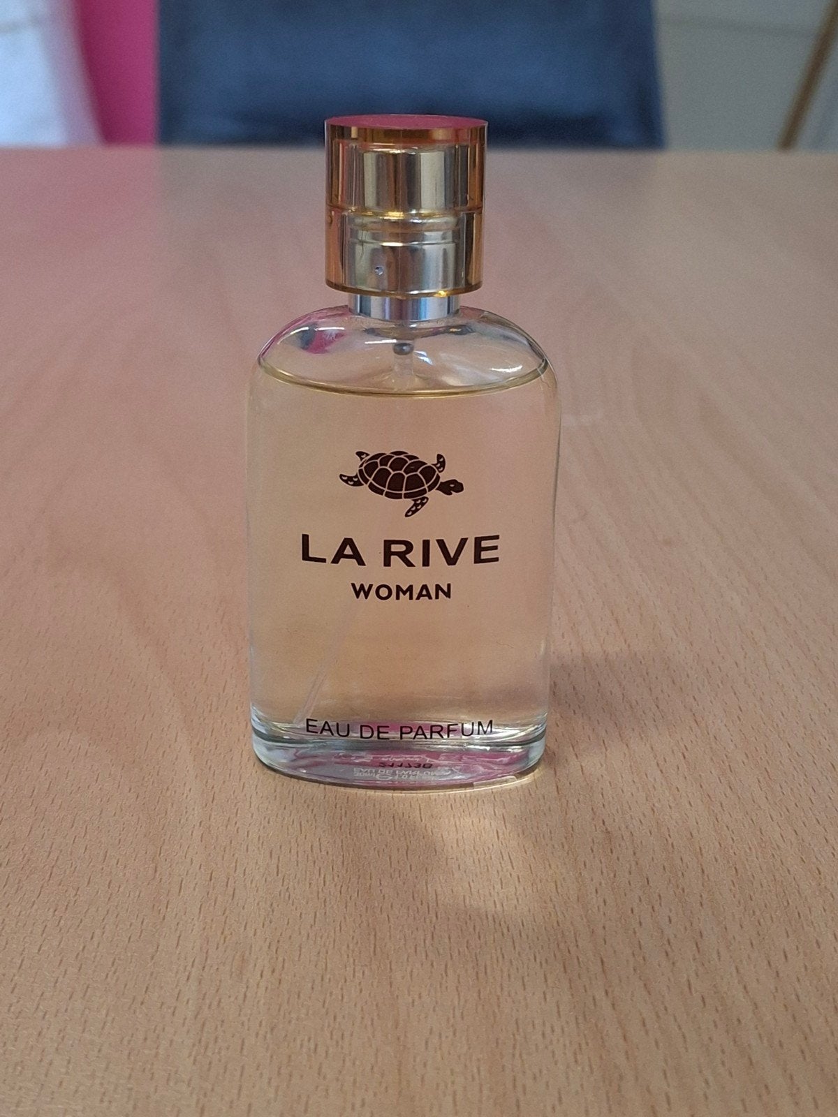 LA RIVE Woman Eau de Parfum voor dames 30 ml, Verzenden, Zo goed als nieuw