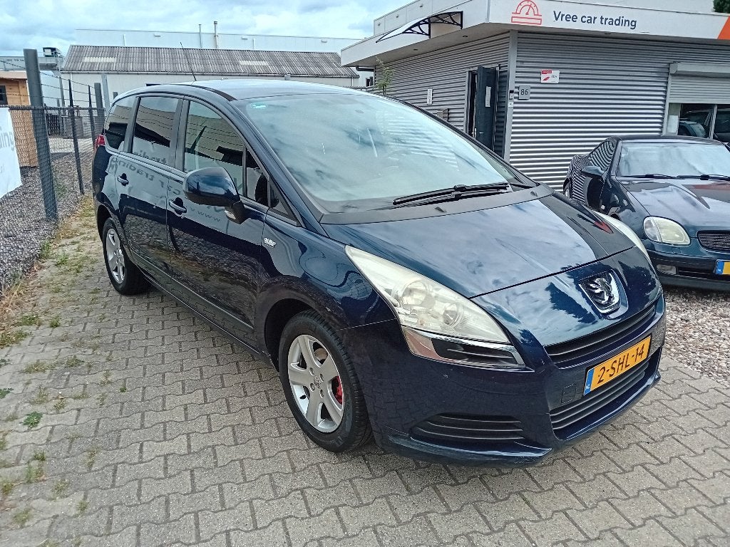 Peugeot 5008 1.6 VTI 7PL 2010 Blauw NIEUWE APK!! TREKHAAK!!, Voorwielaandrijving, 4 cilinders, Elektronische parkeerrem, Blauw