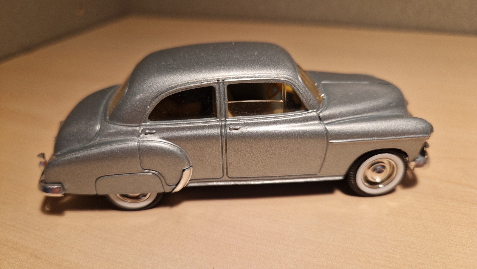 Solido Chevrolet 1950 - Zilveren Modelauto, Ophalen of Verzenden, Zo goed als nieuw, Auto, Solido