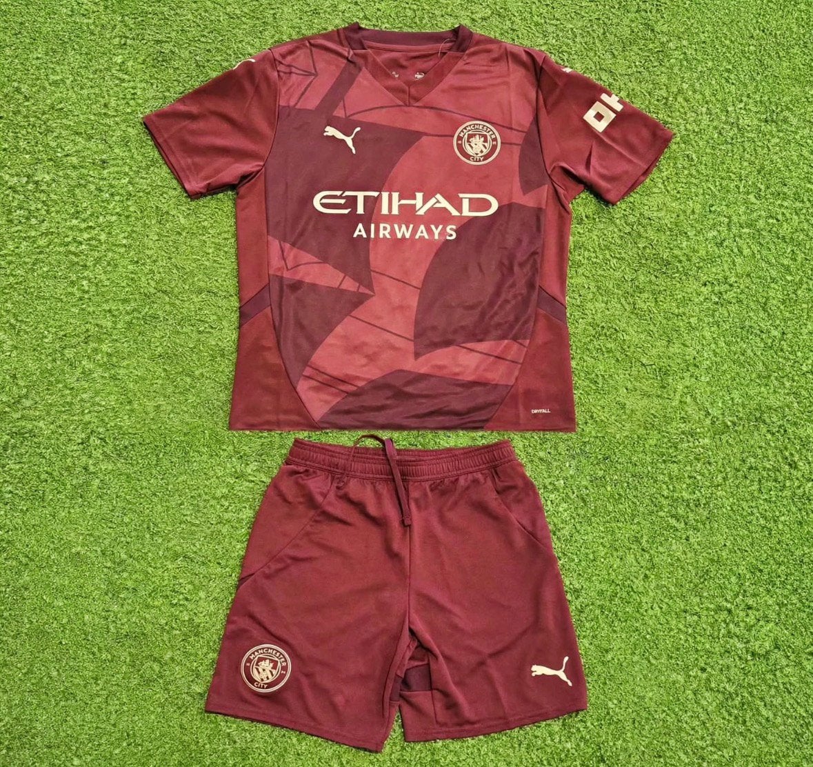 Originele Manchester city tenue €35, Maat XS of kleiner, Ophalen of Verzenden, Zo goed als nieuw, Set