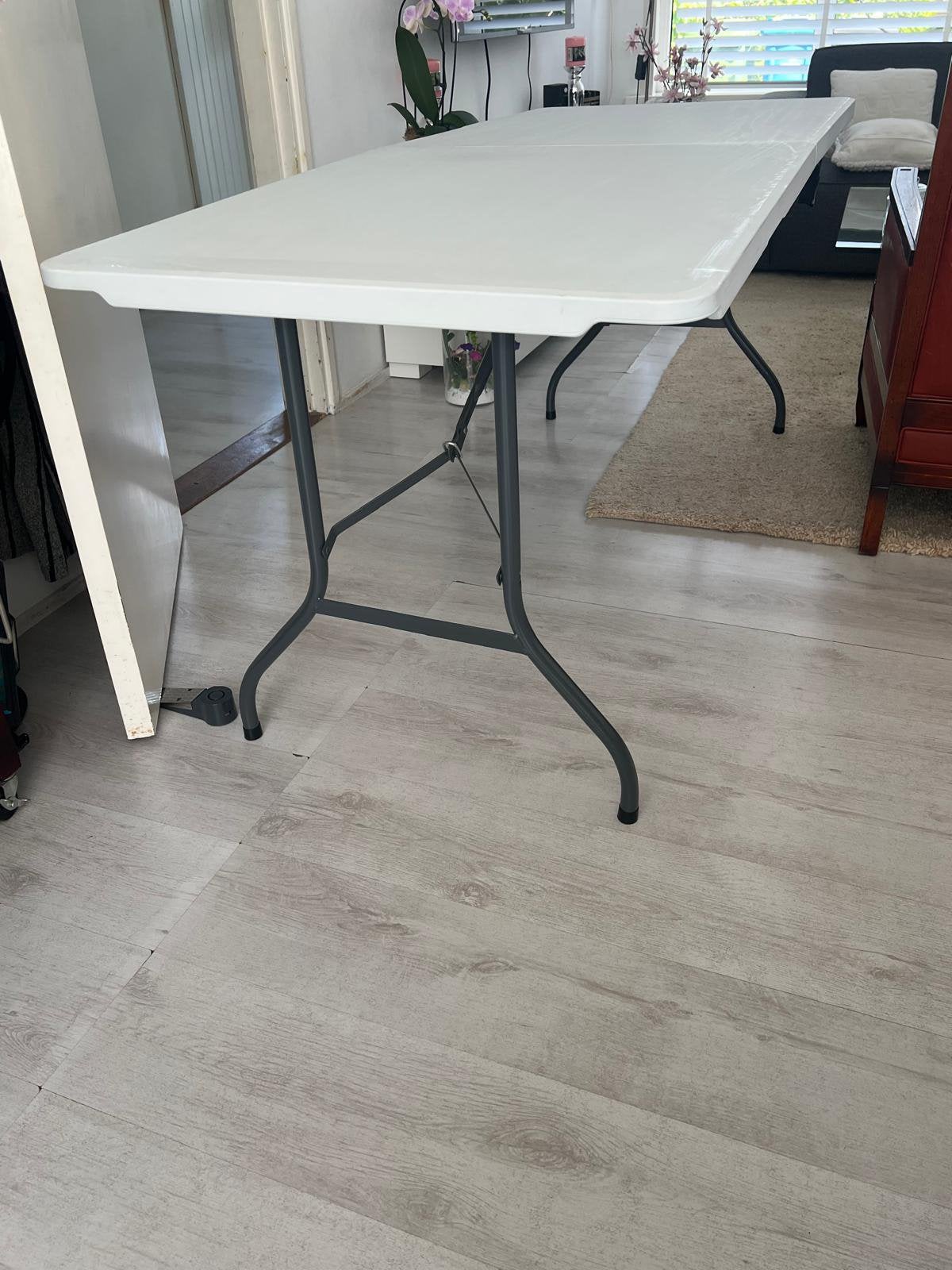 Te koop: Sterke Opvouwbare Kampeertafel., Ophalen of Verzenden, Zo goed als nieuw, Campingtafel
