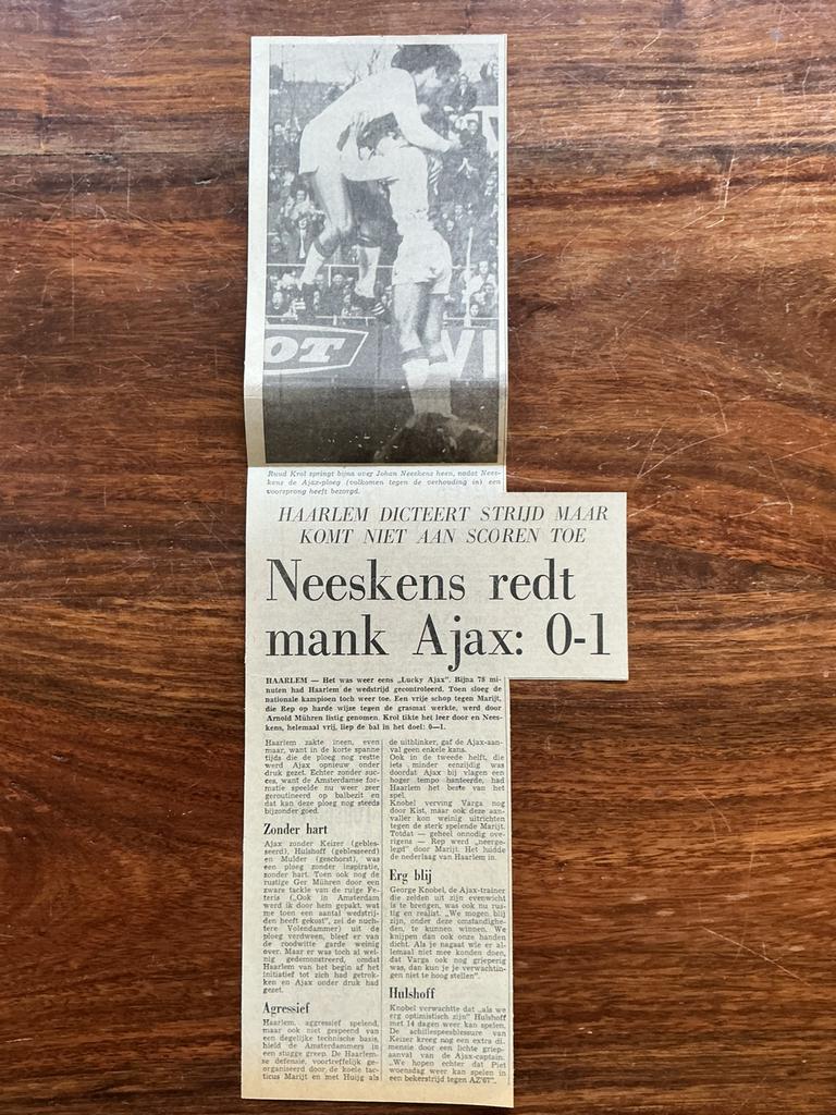 Voetbal krantenartikel Haarlem Ajax maart 1974 Krol Neeskens, Ophalen of Verzenden, Knipsel(s)