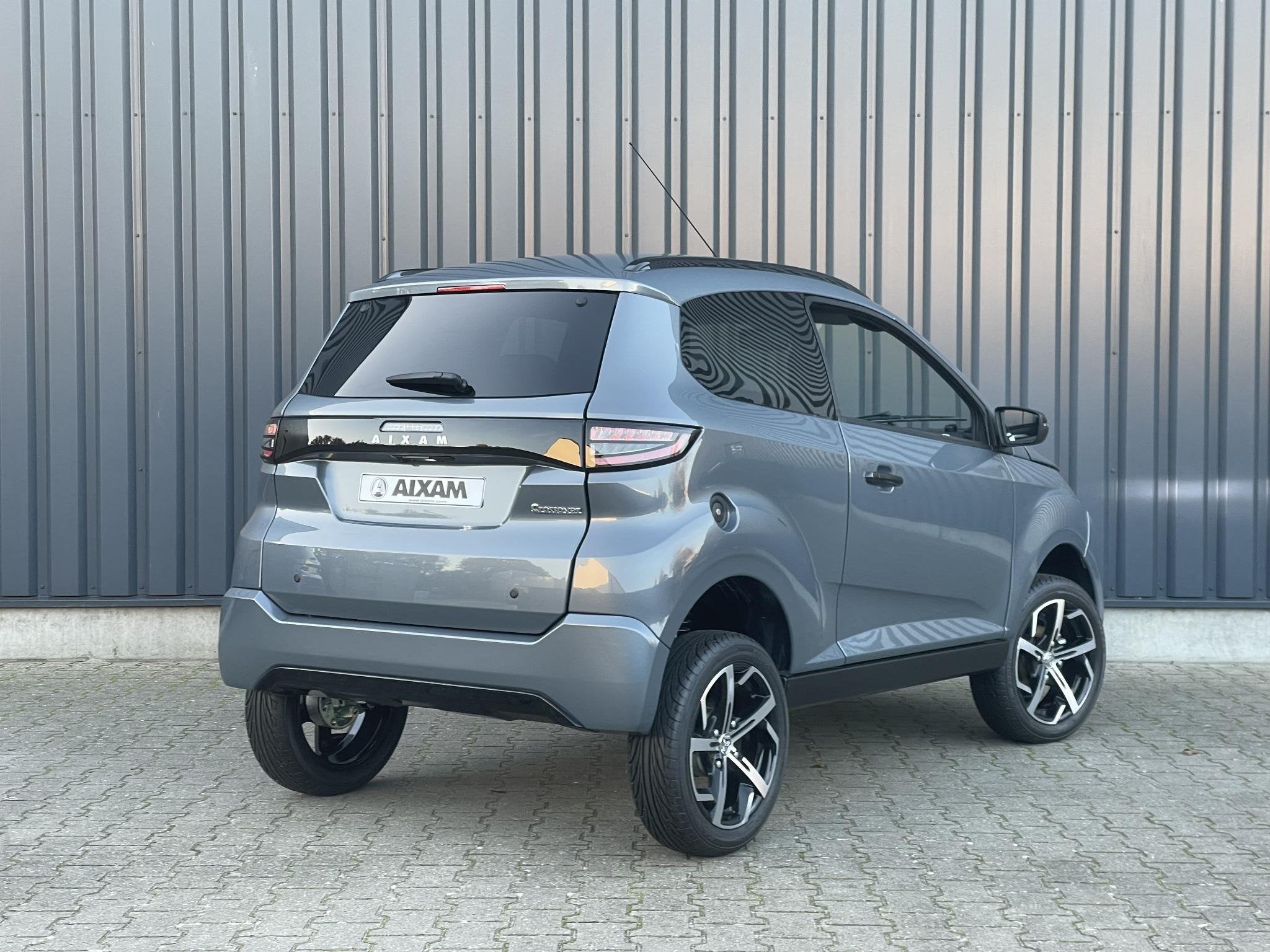 Aixam Crossover Premium Ambition | Nieuw Euro 5 | 3,5 TFT Sc, Auto's, Automaat, Stof, Huisgarantie, Met garantie (alle)