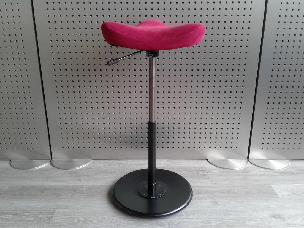 Stokke (Variér) Move (Medium) (Rood), Prachtig!, Huis en Inrichting, Ophalen of Verzenden, Zo goed als nieuw, Variér, Bureaukruk