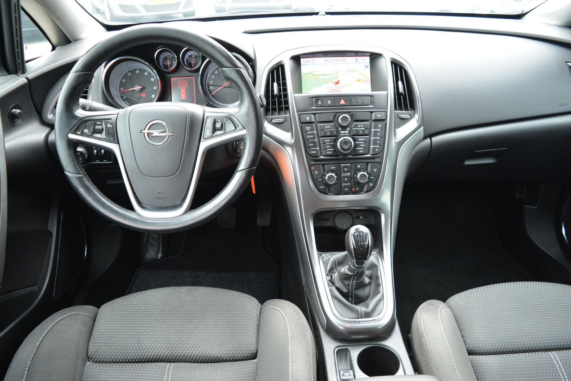 Opel Astra 1.4 Turbo Cosmo | Navigatie | Cruise | PDC | L.M., Auto's, Opel, Voorwielaandrijving, Euro 5, Stof, Gebruikt