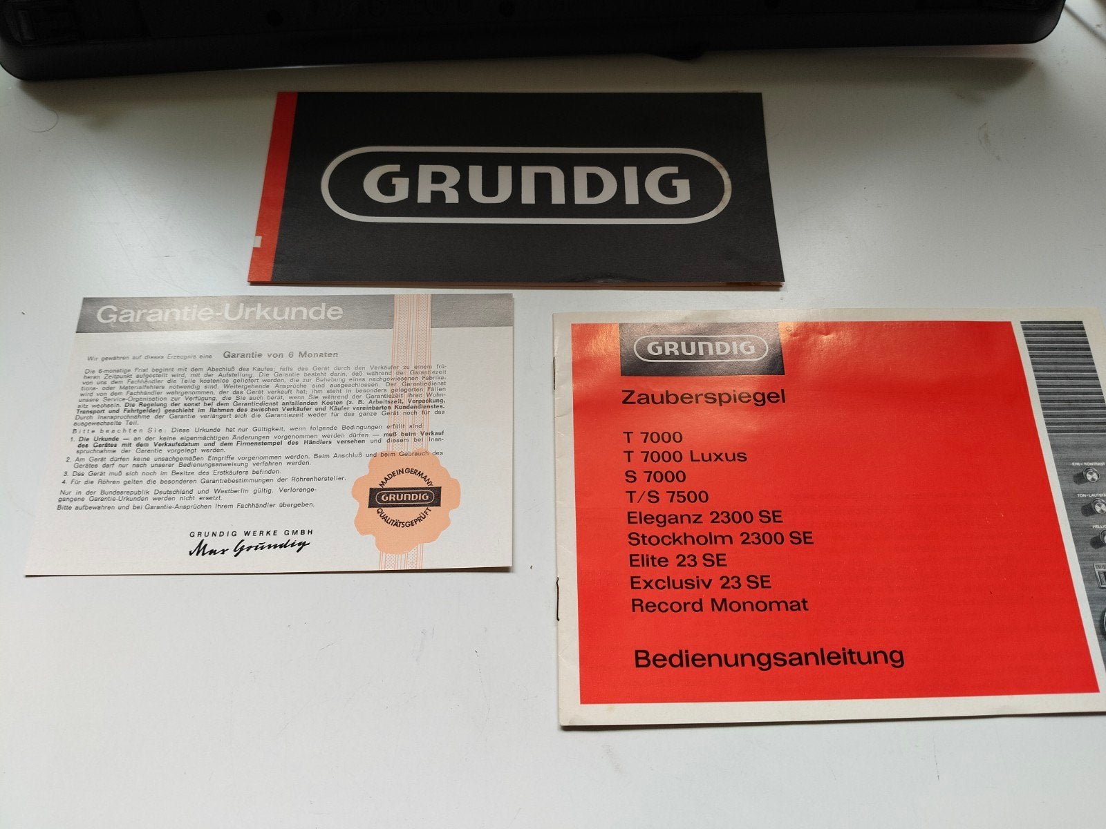 Grundig Handleidingen en Garantiebewijs, Antiek en Kunst, Antiek | Tv's en Audio, Verzenden