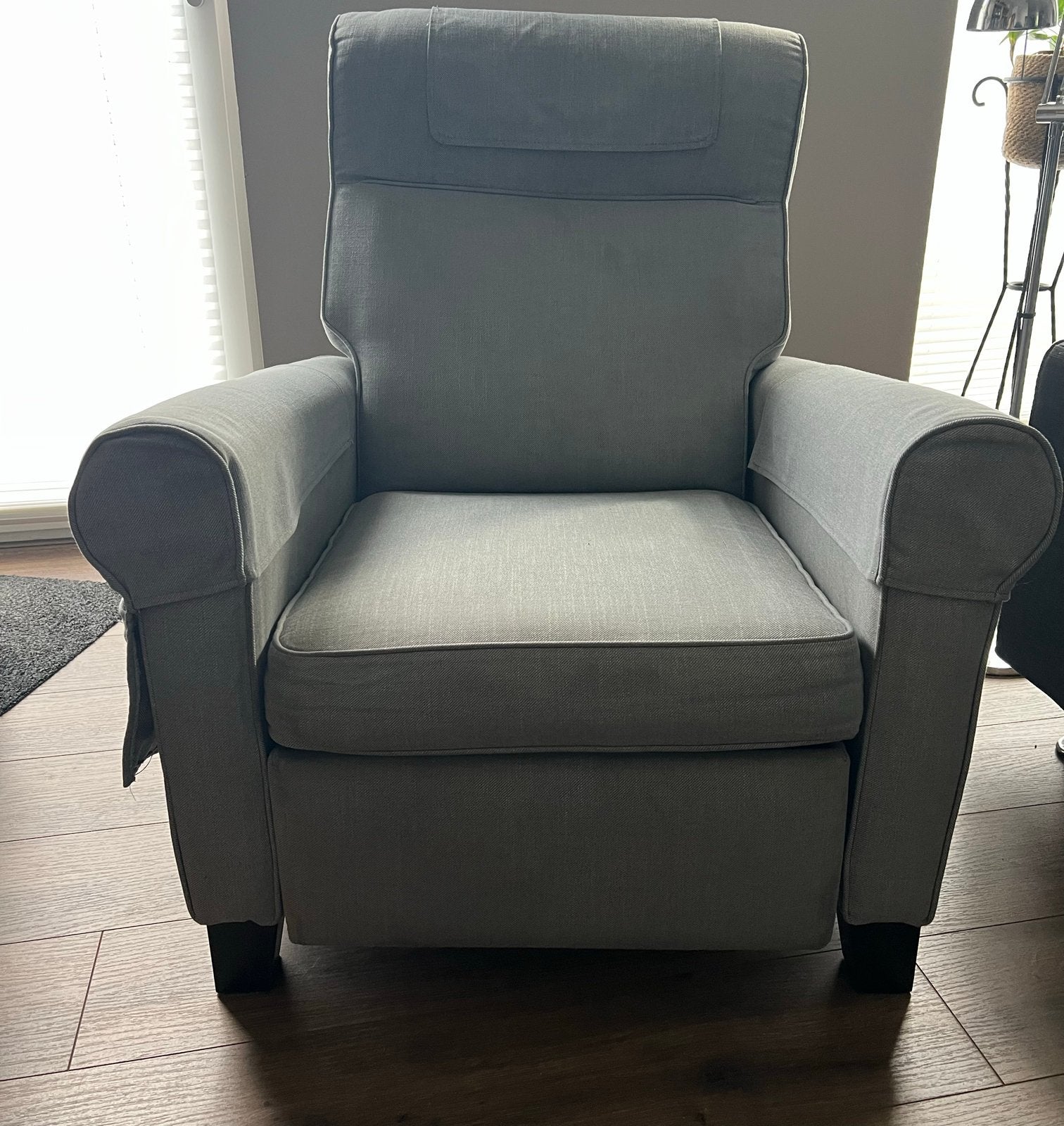 Comfortabele grijze fauteuil, Huis en Inrichting, Ophalen, 75 tot 100 cm, Zo goed als nieuw, Stof