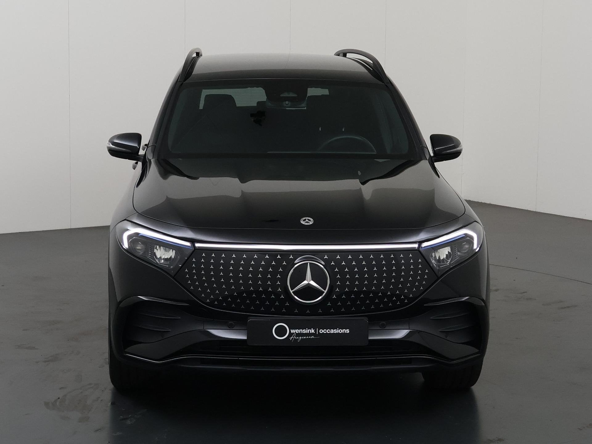 Mercedes-Benz EQB 250+ AMG Line 71 kWh | Night pakket | Wint, Dealer onderhouden, Gebruikt, Leder en Stof, Zwart