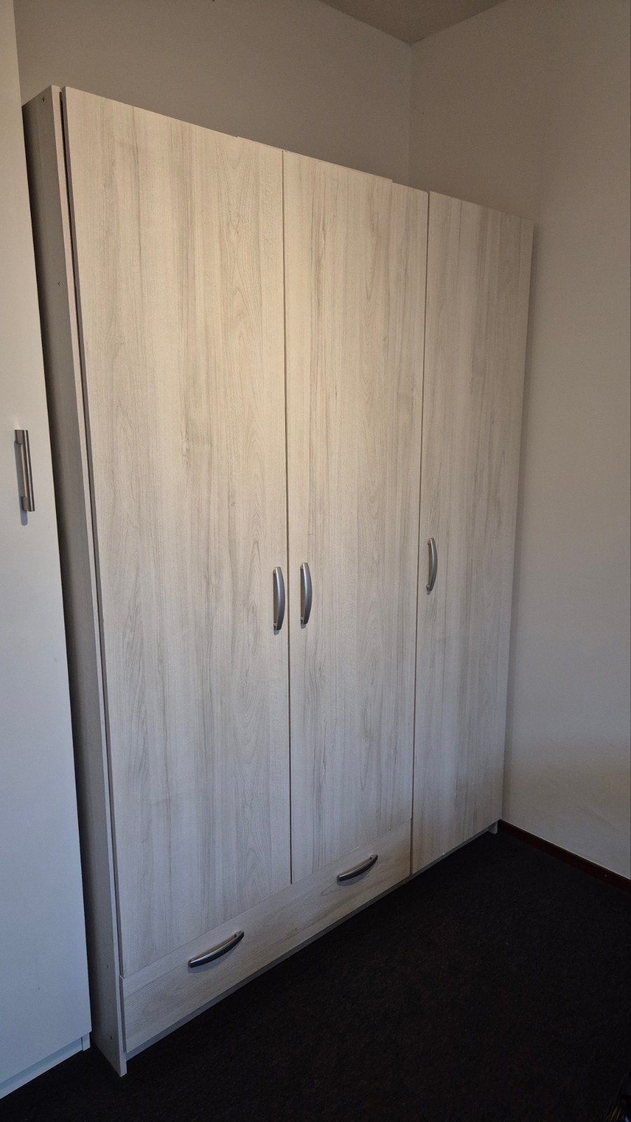 Kledingkast - gratis, Huis en Inrichting, Kasten | Kledingkasten, Gebruikt, 200 cm of meer, 150 tot 200 cm, 50 tot 75 cm, Met lade(s)