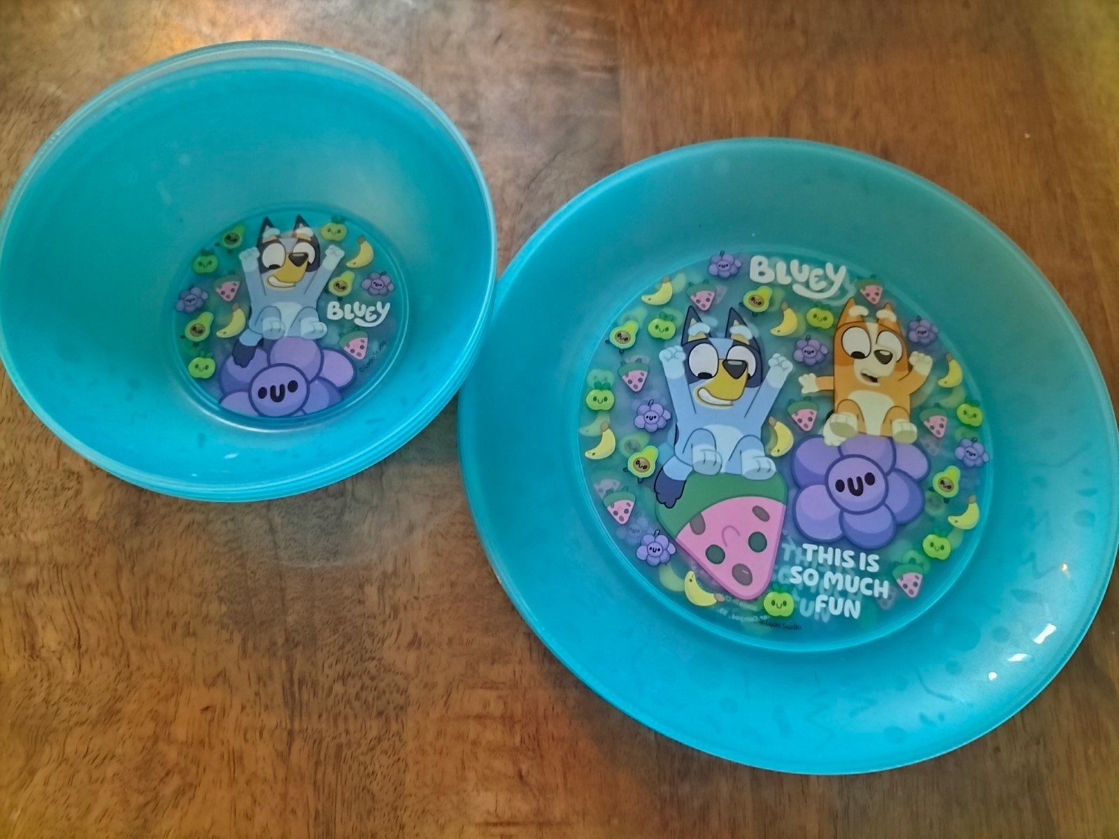 4x Plastic Bluey bordje en bakje, Verzenden, Zo goed als nieuw
