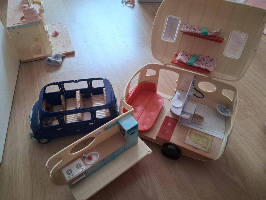 Sylvanian Families Caravan en Auto Speelset, Ophalen, Gebruikt