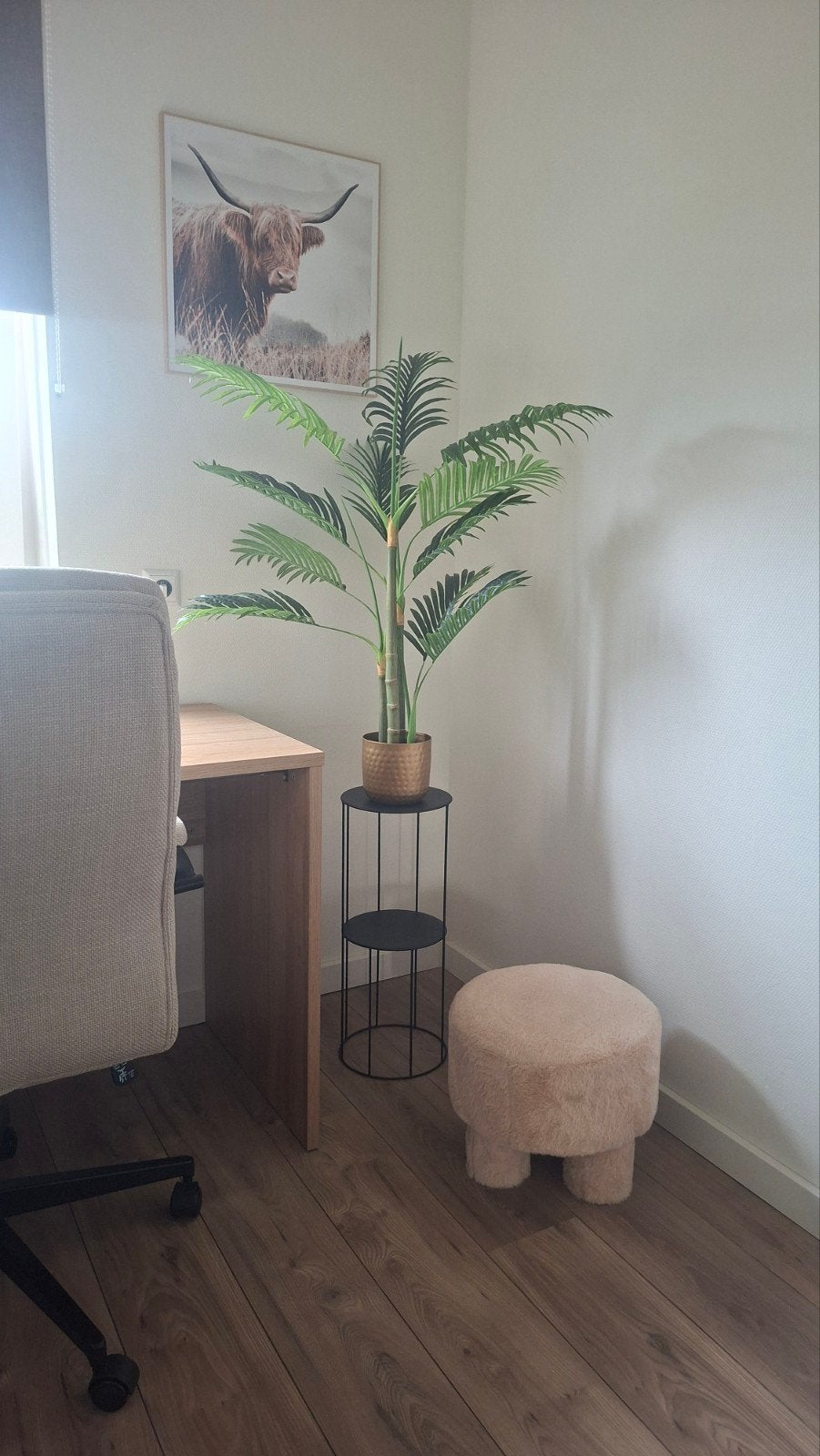 Zacht beige poef met teddy stof, Huis en Inrichting, Ophalen, Minder dan 50 cm, Rond, Minder dan 50 cm