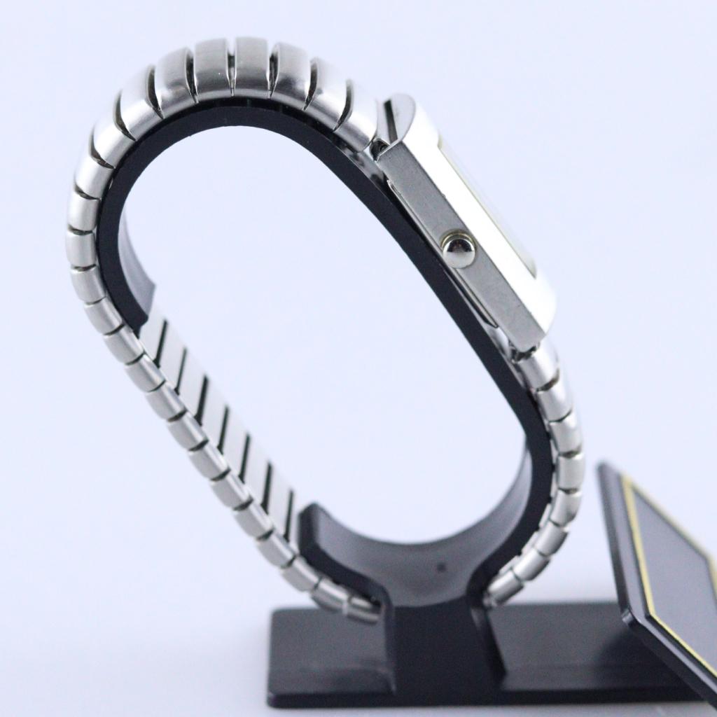 Commodoor Quartz Horloge, Flex Ltd., Zo goed als nieuw, https://flex.com/contact-us, Nobelstraat 10, 5807 GA Oostrum LB, Limburg, Nederland
