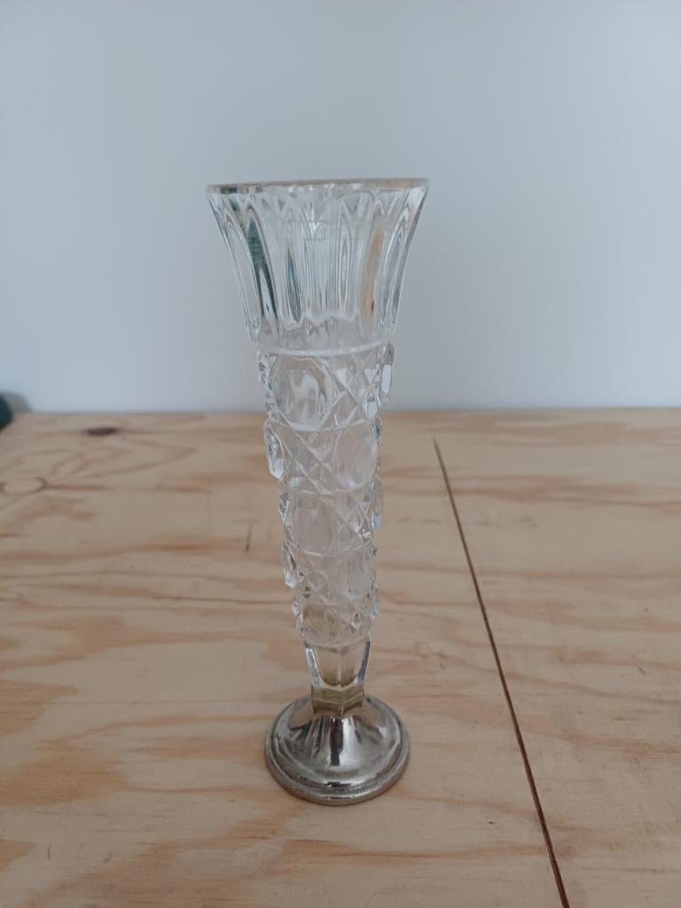Kristallen vaasje met verzilverde voet, Antiek en Kunst, Ophalen of Verzenden