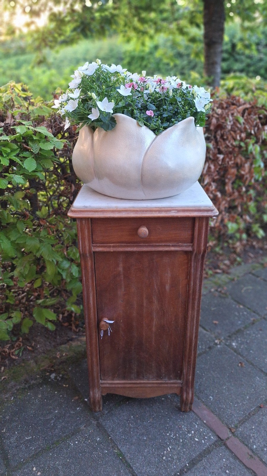 Brocante nachtkastje met marmer blad, eiken kastje, Ophalen