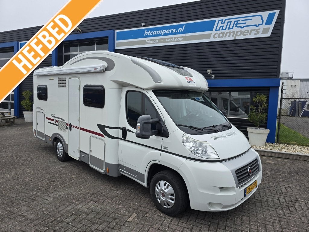 Adria Matrix Axess 650 SF B.J. 2013 Z.G.O.H. Gezinscamper., Caravans en Kamperen, Standaard zit, Ringverwarming, Fiat, Bedrijf