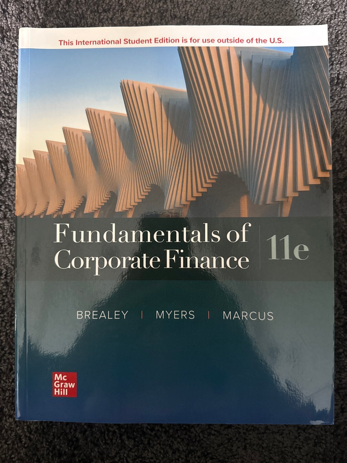 Fundamentals of Corporate Finance 11e - Brealey Myers Marcus, Ophalen of Verzenden, Gamma, Gelezen, WO