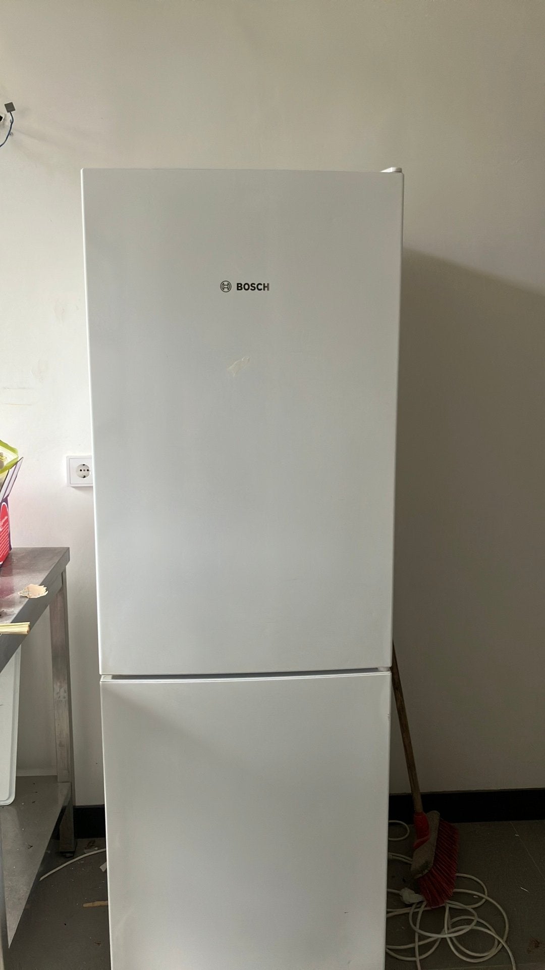 Bosch koelkast met vriezer, Gebruikt, 200 liter of meer, Met aparte vriezer, 45 tot 60 cm