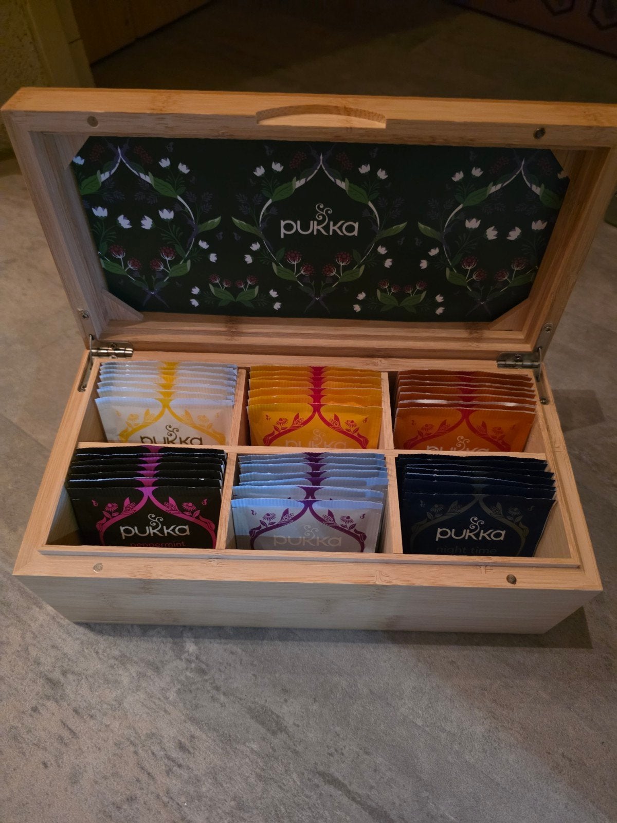 Pukka theedoos van bamboe met 6 vakken, Hout, Nieuw, Ophalen of Verzenden, Modern
