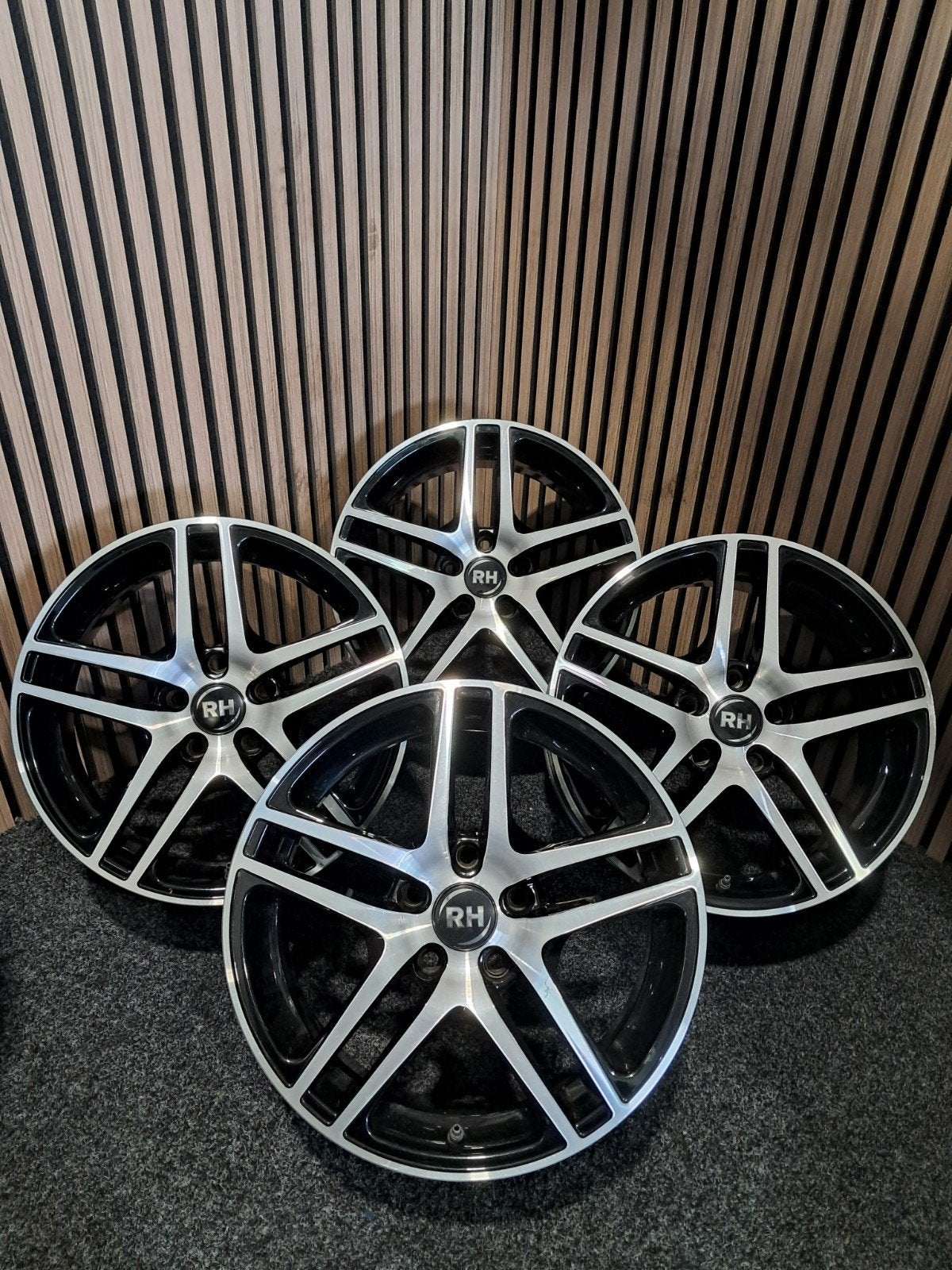 17 inch 5x114,3 Hyundai Kia Mazda etc... Zie advertentie