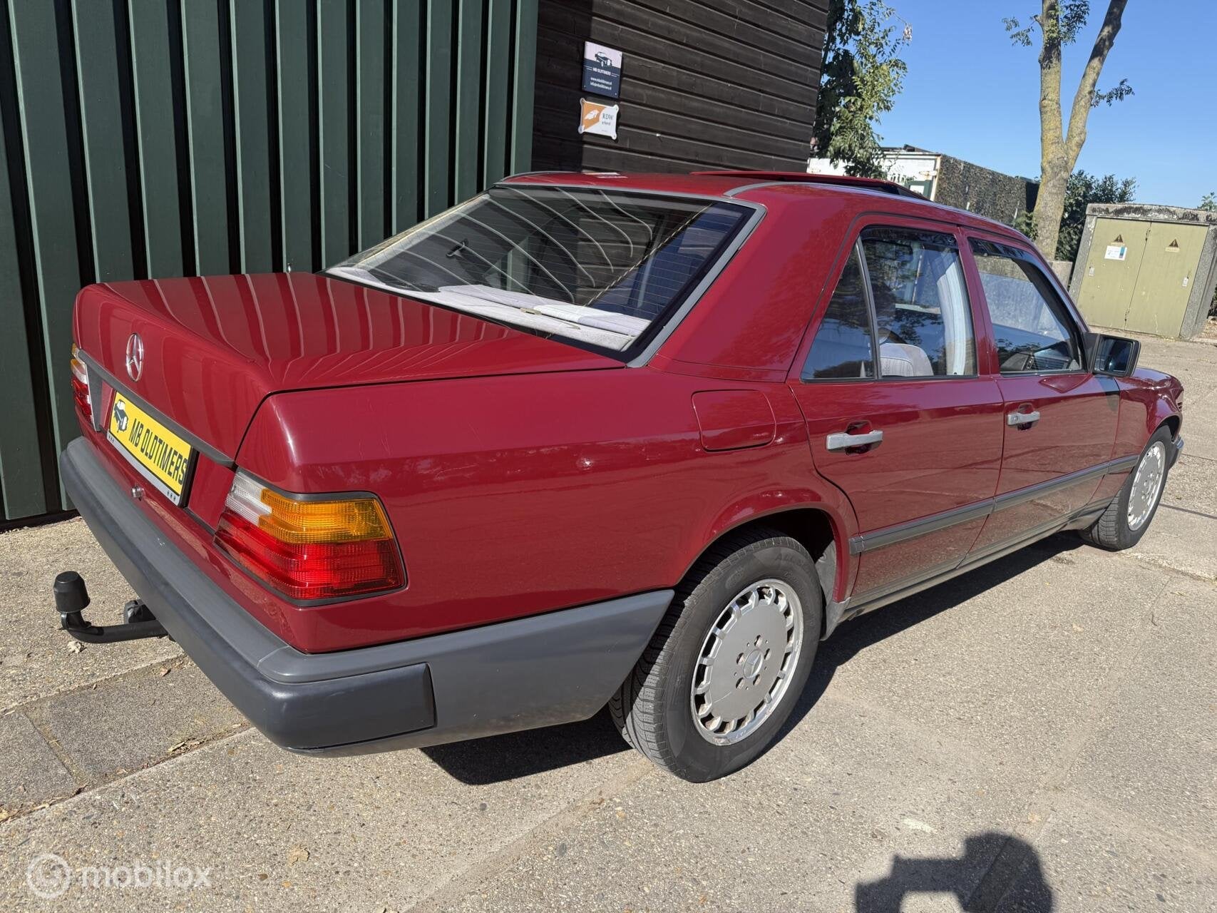 Mercedes-Benz W124 300 D AUT OM606 in zeer nette staat, foto 3