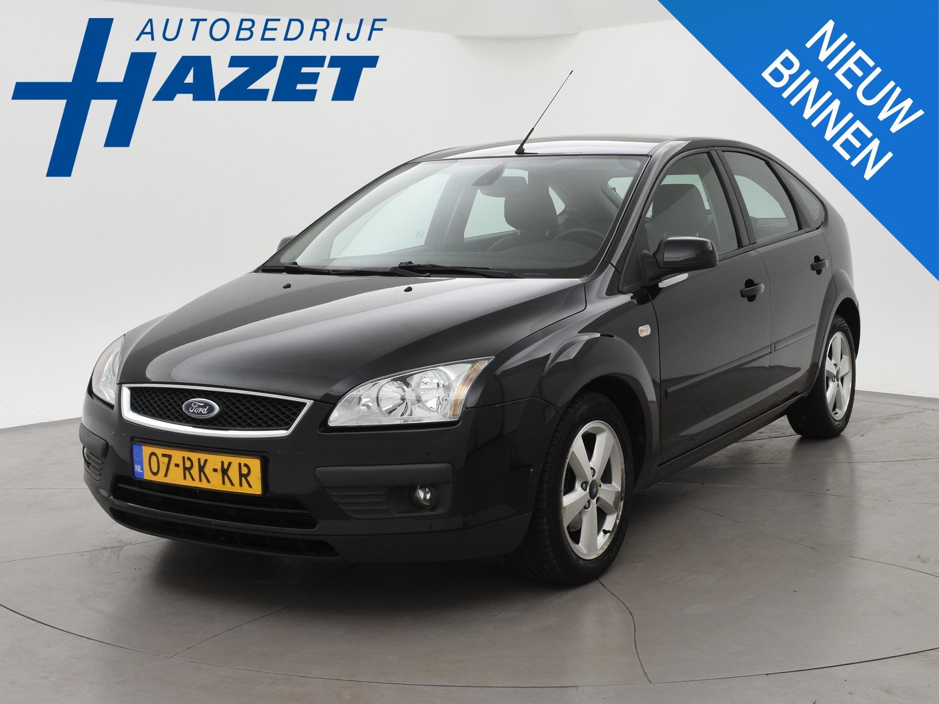 Ford Focus 1.6-16V TITANIUM + TREKHAAK | CLIMATE CONTROL | C, 1596 cc, 4 cilinders, Zwart, Origineel Nederlands