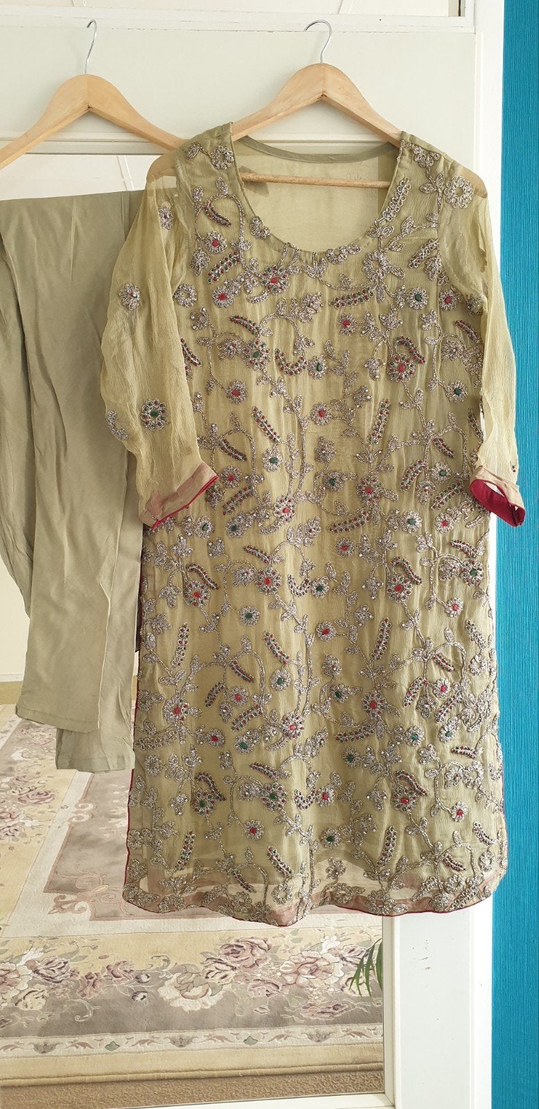 Prachtige Indiase/Pakistaanse Salwar Kameez - Maat M, Kleding | Dames, Maat 38/40 (M), Overige typen, Meerkleurig, Nieuw