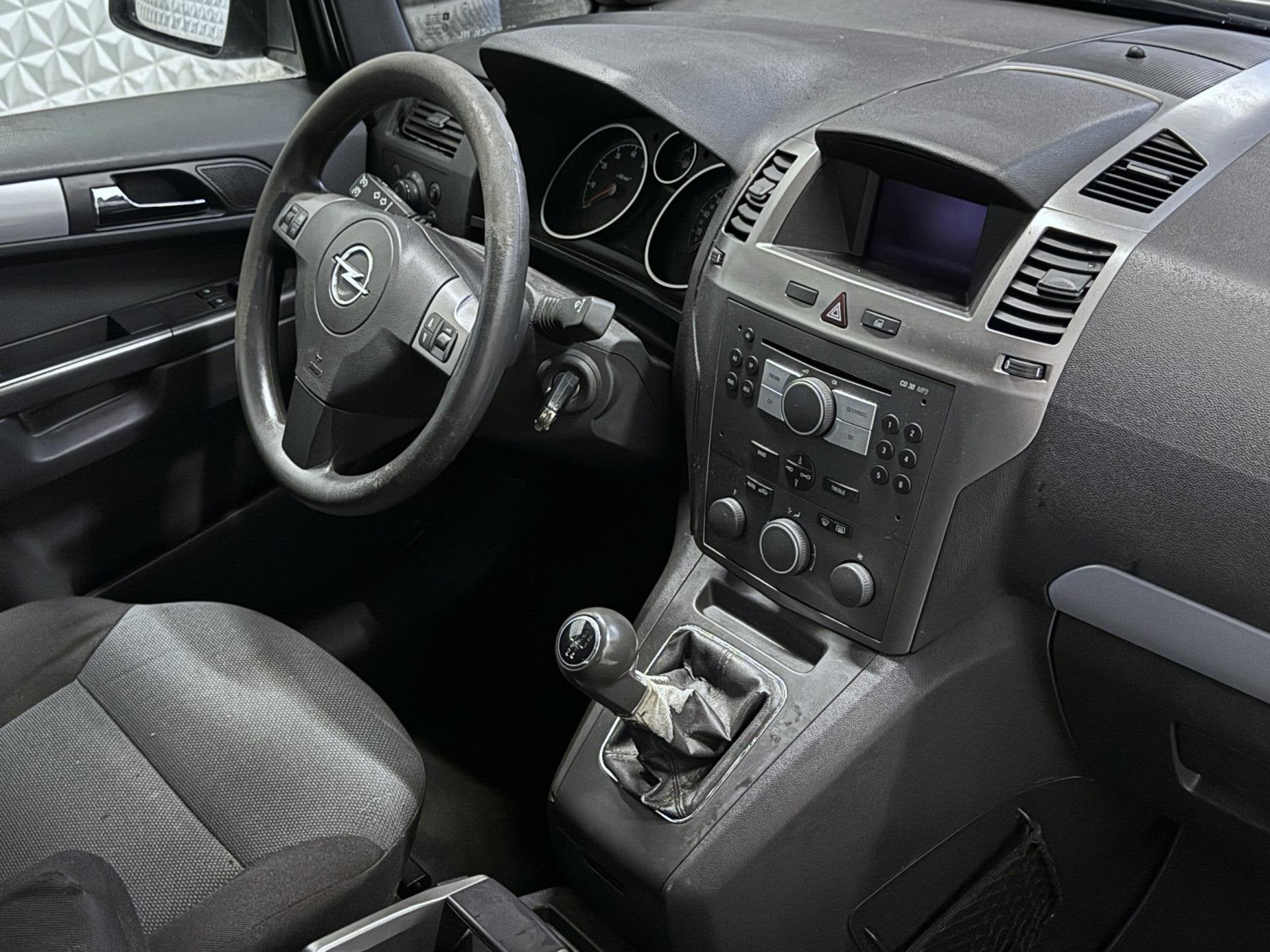 Opel Zafira 1.6 Enjoy START NIET / CONTACTSLOT DEFECT?! (200, Auto's, Voorwielaandrijving, Gebruikt, 4 cilinders, 7 stoelen