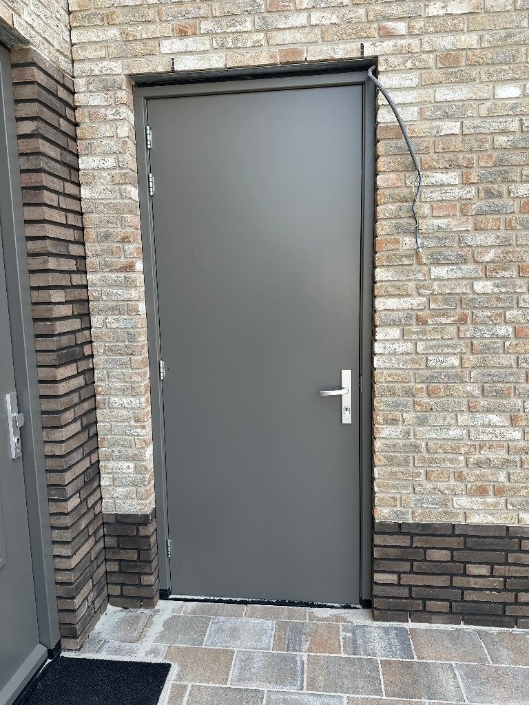 Bergingsdeur nieuw, Ophalen, Nieuw, Buitendeur, Hout
