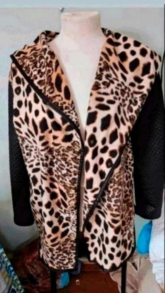 Mooi tijgerprint vest, Ophalen of Verzenden, Zo goed als nieuw, Maat 38/40 (M)