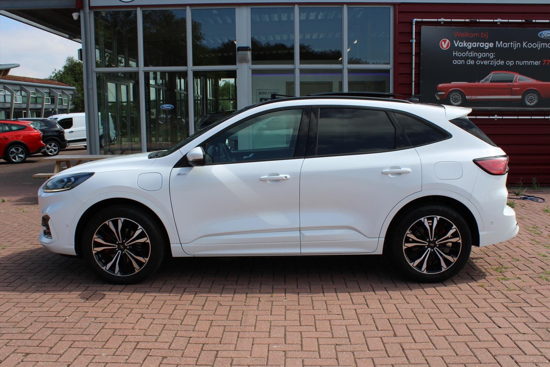 Ford Kuga ST-Line X 2.5 PHEV e-CVT Automaat 225pk, Panoramad, Auto's, Automaat, 12 maanden, Gebruikt, Euro 6