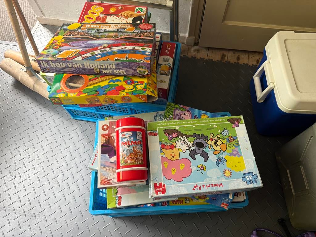 Diverse Spelletjes en Puzzels - Gratis Af te Halen, Een of twee spelers, Ophalen, Gebruikt