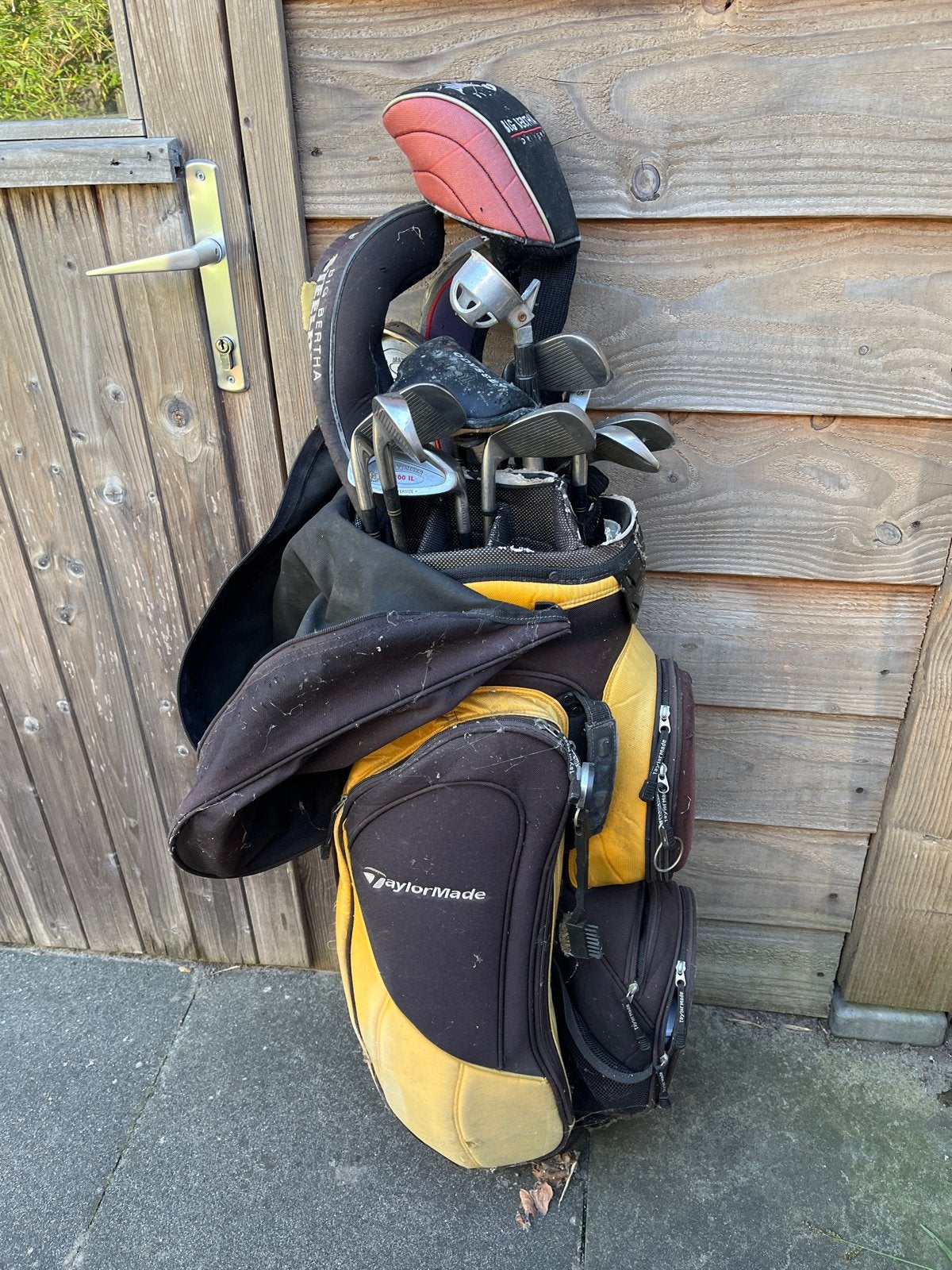 Complete golfset met tas - TaylorMade en Memphis clubs
