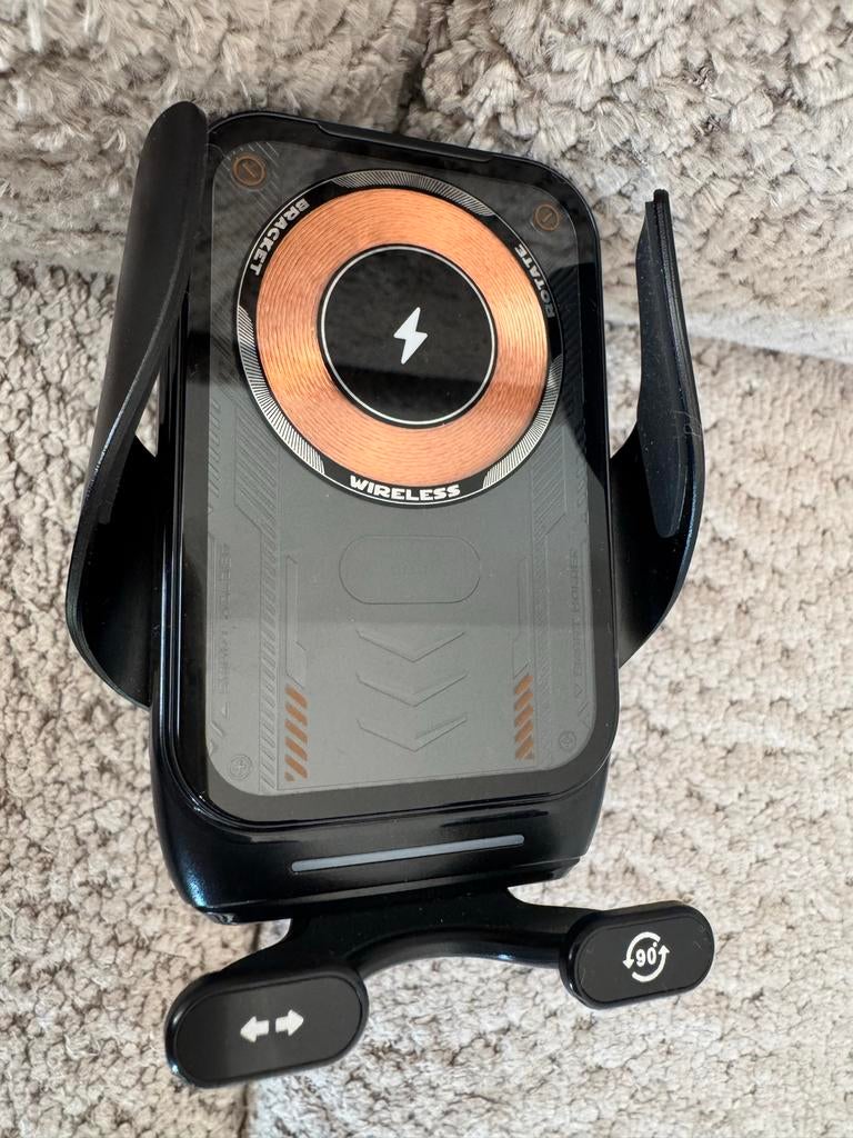 Draadloze autolader en telefoonhouder, Ophalen, Zo goed als nieuw, Auto