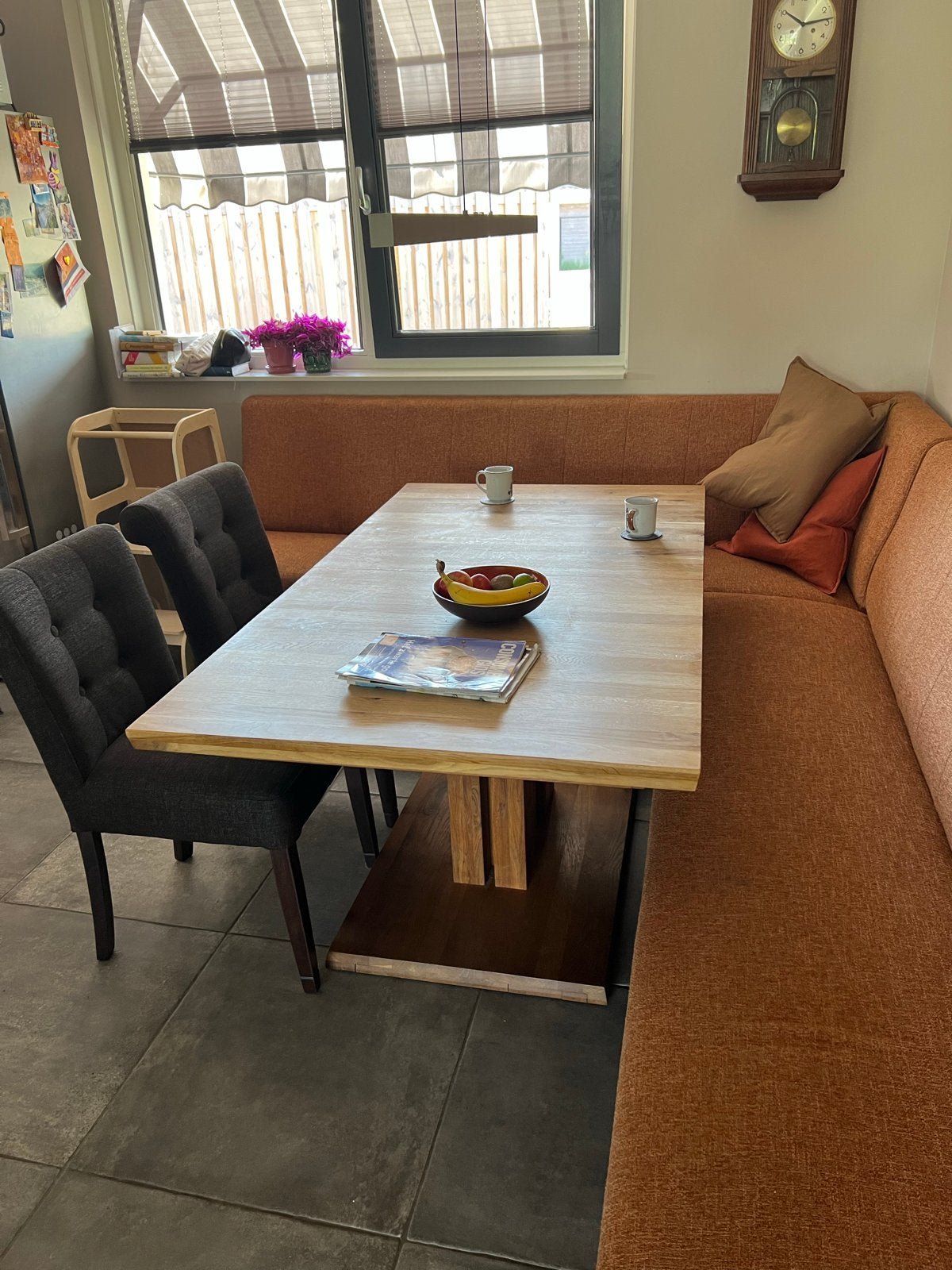 Uitschuifbare eettafel van eikenhout, Huis en Inrichting, Tafels | Eettafels, Ophalen, Gebruikt, Klassiek maar strak, Eikenhout