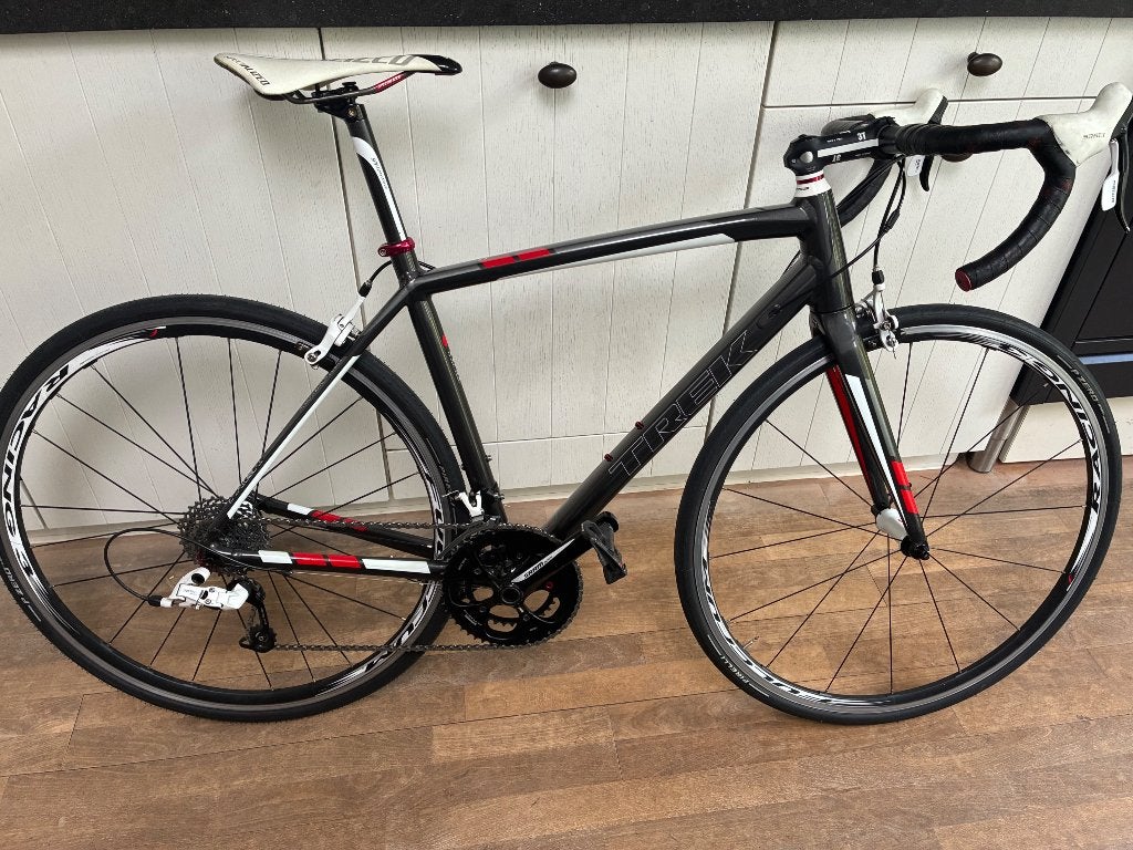 Trek Madone 2.3 54 cm | Fulcrum Racing 3 | SRAM Apex, Fietsen en Brommers, Fietsen | Racefietsen, 28 inch, Gebruikt, Aluminium