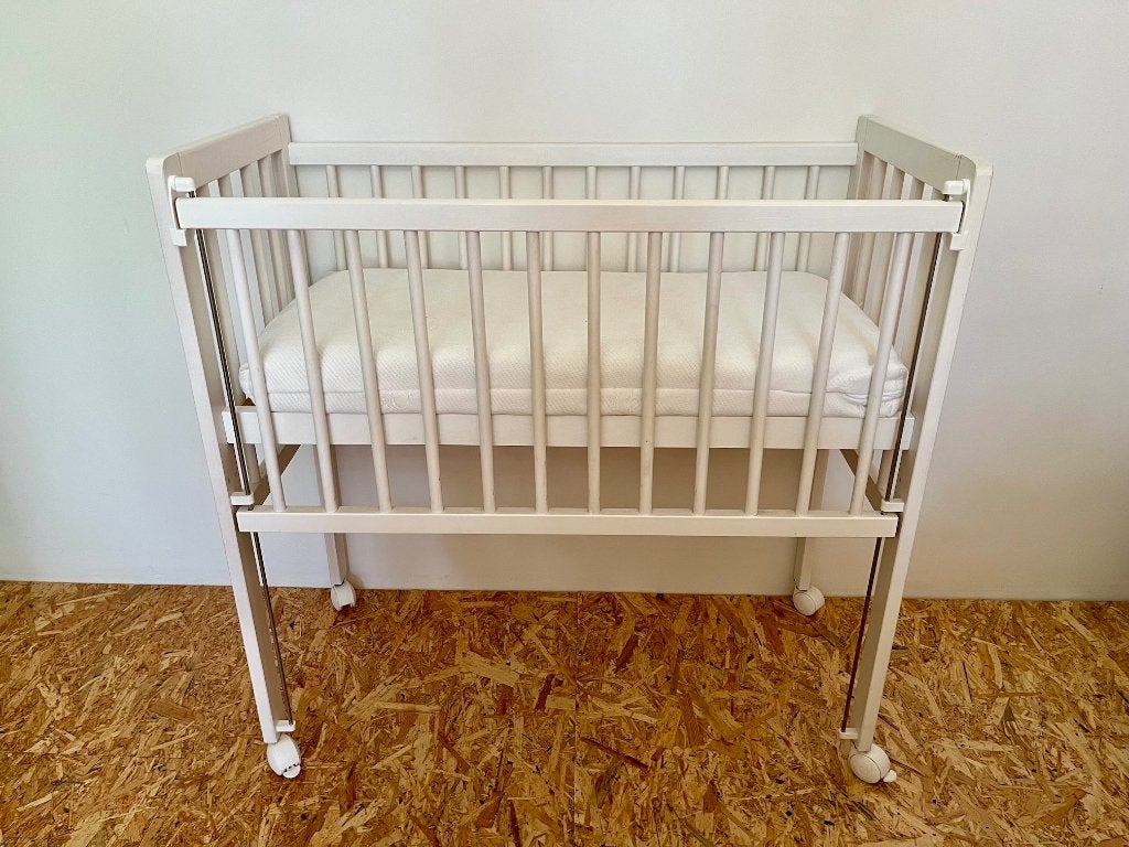 Co-sleeper Petite Amelie met matras en beddengoed, Kinderen en Baby's, Babywiegjes en Ledikanten, Ophalen, Gebruikt, Wieg