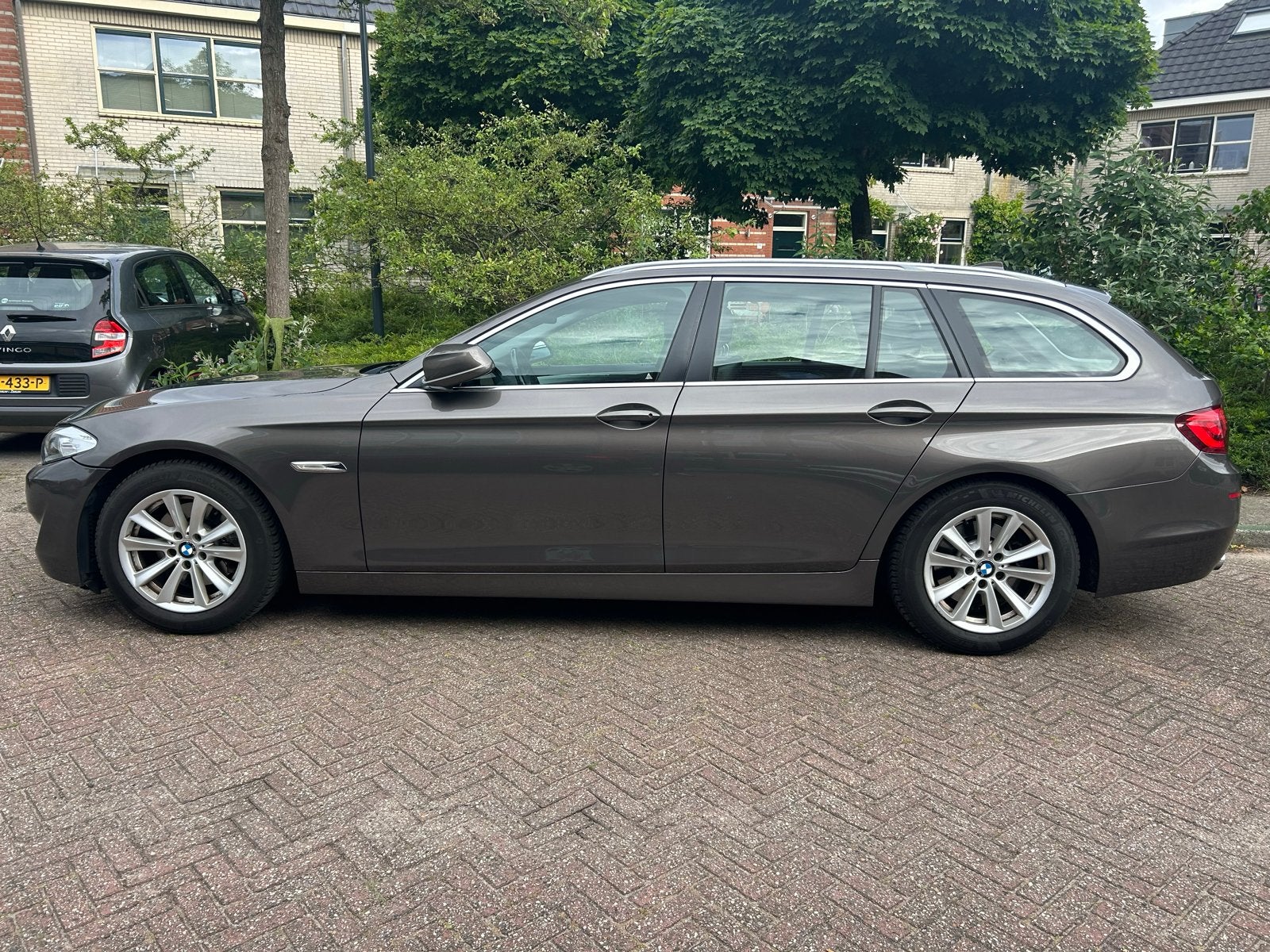 BMW 520D High Executive Touring AUT 2012 Bruin, Auto's, Euro 5, Achterwielaandrijving, 1995 cc, Zwart