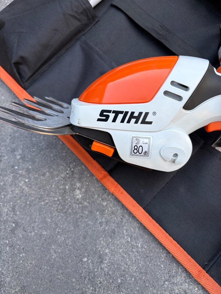 Stihl grasschaar + heggeschaar, Tuin en Terras, Ophalen of Verzenden, Gebruikt, STIHL