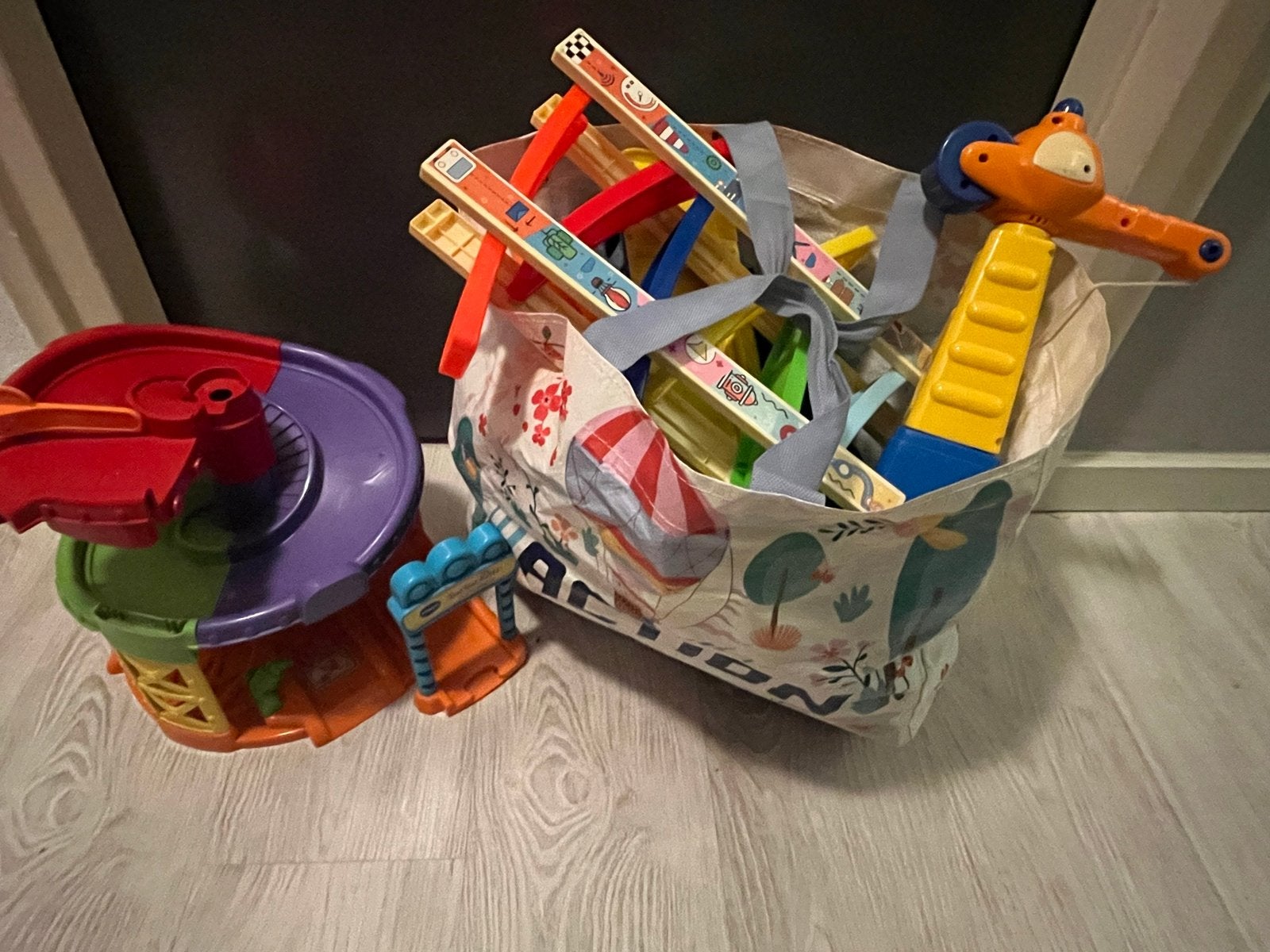 Vtech racebaan, Kinderen en Baby's, Speelgoed | Vtech, Ophalen of Verzenden, Gebruikt, 6 maanden tot 2 jaar