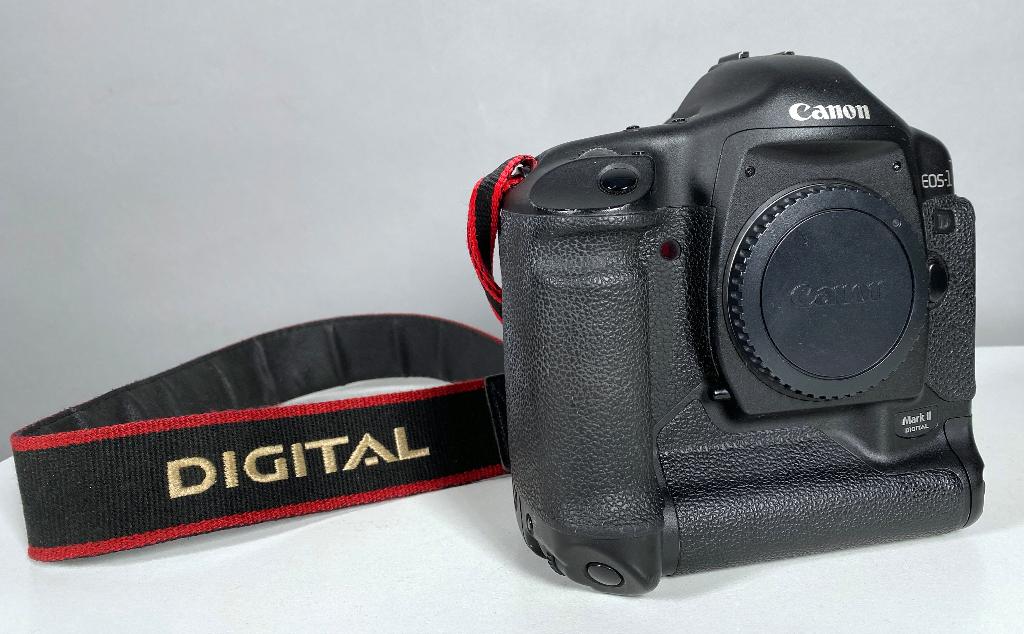 Canon camera EOS 1D mark2, Audio, Tv en Foto, Fotocamera's Digitaal, Ophalen, Gebruikt, Spiegelreflex, Canon