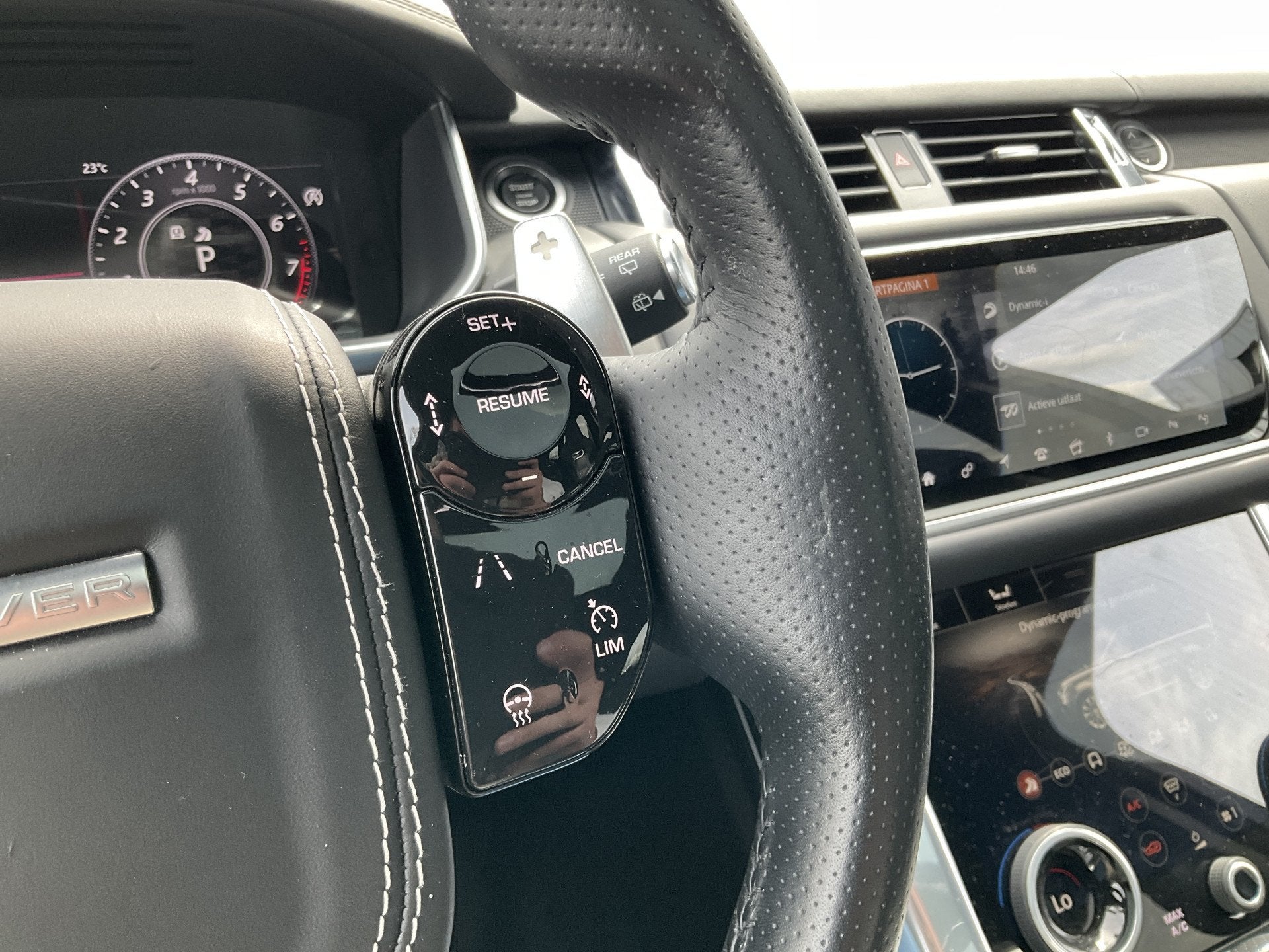 Foto 12 van Land Rover Range Rover Sport 5.0 V8 SC SVR 575 Carbon Santor