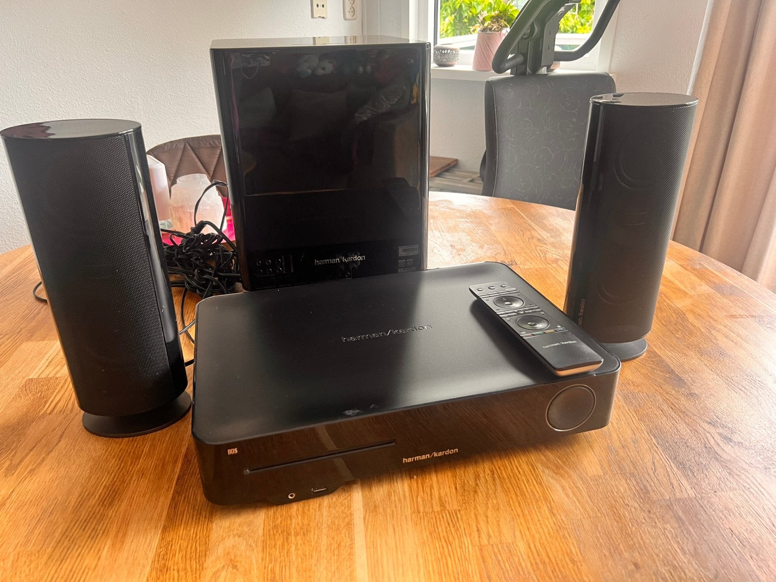 Harman / Kardon blu ray speler met speakers en sub, Audio, Tv en Foto, Blu-ray-spelers, Ophalen, Zo goed als nieuw, Samsung