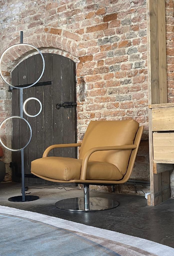 Leolux Kudo draaifauteuil Ceras leer NIEUW, Ophalen