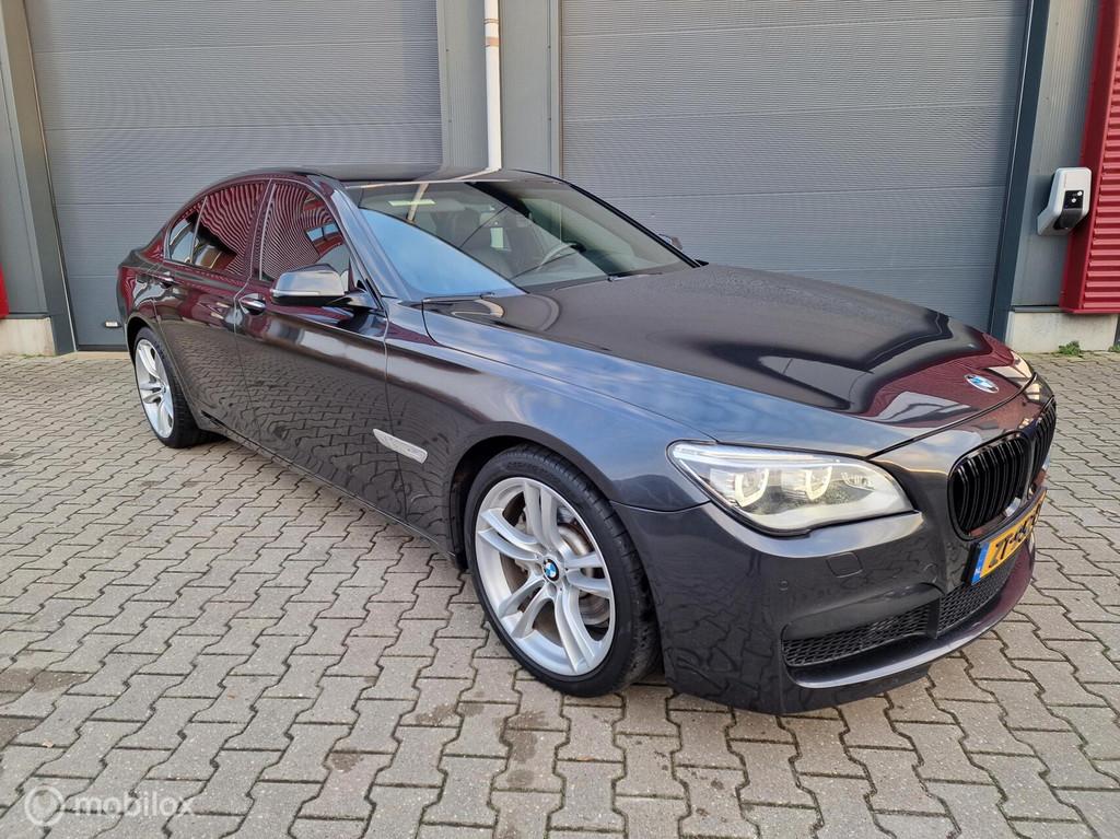 BMW 750i High Executive /pano-dak /Softclose/ leder, Automaat, Euro 5, Achterwielaandrijving, Gebruikt