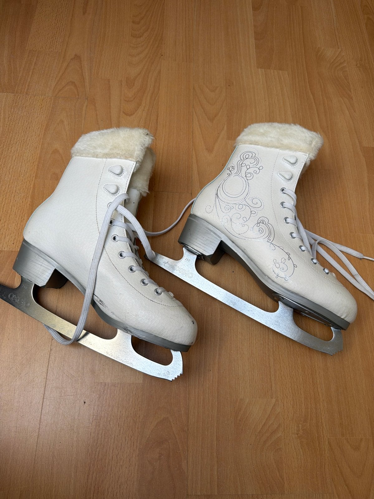 Dames kunstschaatsen - Maat 41 - Zeer goede staat, Sport en Fitness, Ophalen, Zo goed als nieuw, Kunstschaatsen